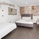 Apartments Nikolla